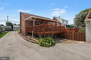 33 N Queen St, Dover, PA 17315 - Photo 23
