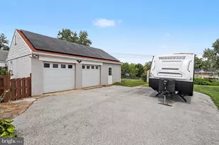 33 N Queen St, Dover, PA 17315 - Photo 25