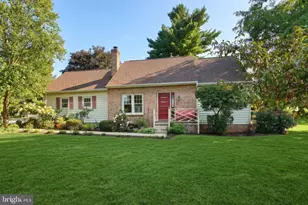101 Westview Dr, Shrewsbury, PA 17361 - Photo 1
