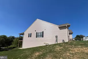 424 Ledge Rock Dr, York, PA 17402 - Photo 17