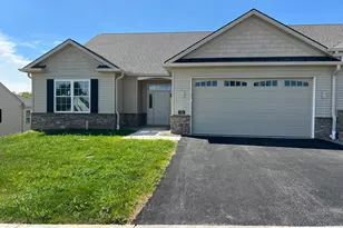 424 Ledge Rock Dr, York, PA 17402 - Photo 1