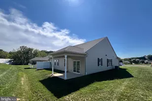 405 Ledge Rock Dr, York, PA 17402 - Photo 17