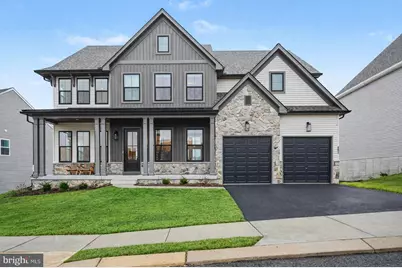 802 Blake Drive, York, PA 17402 - Photo 1