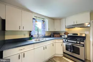 81 W Pennsylvania Ave, Yoe, PA 17313 - Photo 7