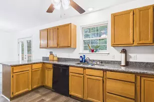 200 Canary Cir, York, PA 17404 - Photo 7