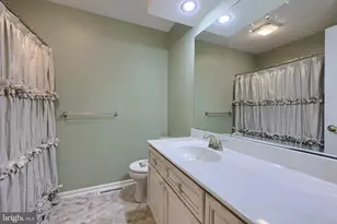 740 Chesterbrook Dr, York, PA 17406 - Photo 35