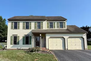 740 Chesterbrook Dr, York, PA 17406 - Photo 1