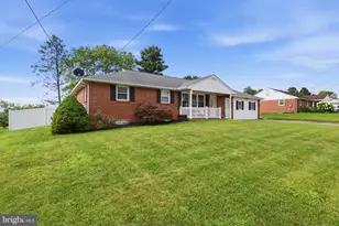 116 E Clearview Dr, Shrewsbury, PA 17361 - Photo 3