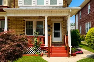 825 Maryland Ave, York, PA 17404 - Photo 1