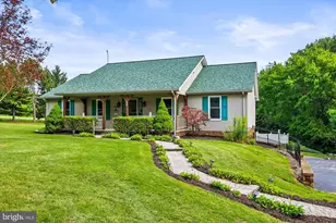 2726 Black Rock Rd, Hanover, PA 17331 - Photo 1