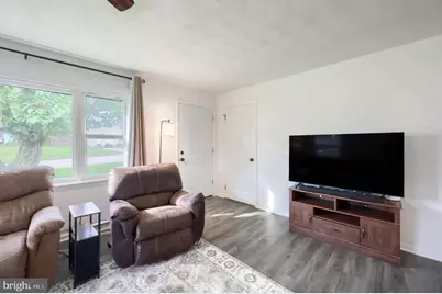 132 E King Street, Dallastown, PA 17313 - Photo 5