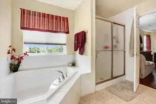 3836 Kings Ln, Dover, PA 17315 - Photo 13