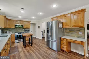 114 Park St, Seven Valleys, PA 17360 - Photo 9