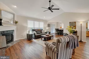 114 Park St, Seven Valleys, PA 17360 - Photo 3