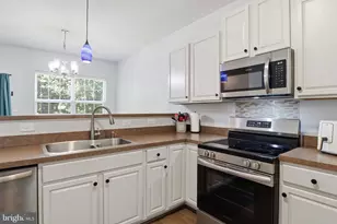 2450 Schultz Way, York, PA 17402 - Photo 11