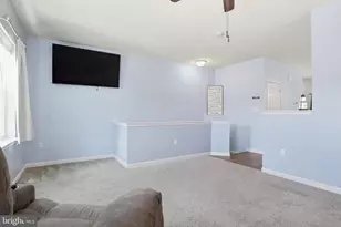 2450 Schultz Way, York, PA 17402 - Photo 7