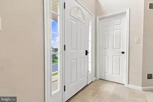 739 Monarch Dr, York, PA 17403 - Photo 9
