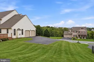739 Monarch Dr, York, PA 17403 - Photo 77