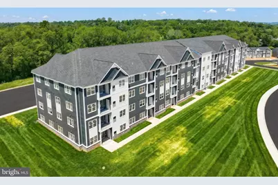 157 Spanglers Mill Rd #24-203, Fairview Township, PA 17070 - Photo 1