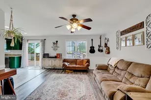 2152 Rillian Ln, York, PA 17404 - Photo 9