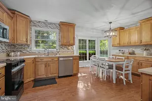 7 Pine Tree Dr, New Cumberland, PA 17070 - Photo 13