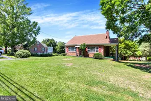 415 Woodland View Dr, York, PA 17406 - Photo 3