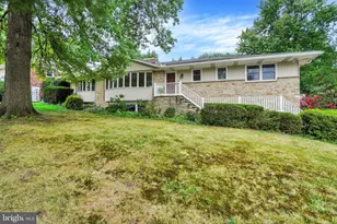 385 Tri Hill Dr, York, PA 17403 - Photo 1