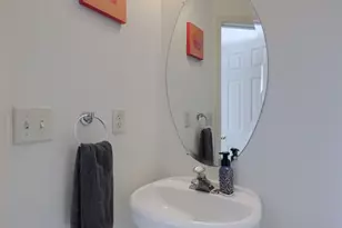2762 Hunters Crest Dr, York, PA 17402 - Photo 11
