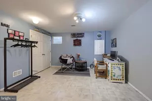 2762 Hunters Crest Dr, York, PA 17402 - Photo 17