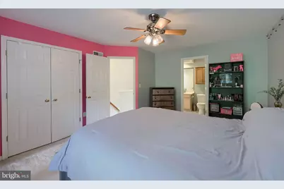 2762 Hunters Crest Drive, York, PA 17402 - Photo 13