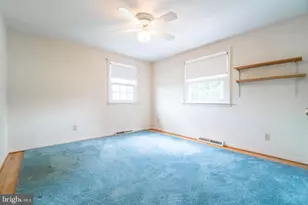 425 Meridian Ln, York, PA 17402 - Photo 33