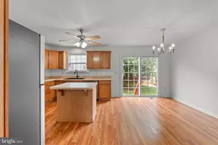 2711 Hunt Club Dr, York, PA 17402 - Photo 11