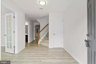 2711 Hunt Club Dr, York, PA 17402 - Photo 3