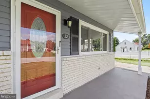 12 Essex Cir Dr, Shrewsbury, PA 17361 - Photo 3