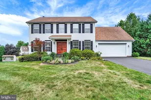 2236 Bernays Dr, York, PA 17404 - Photo 1
