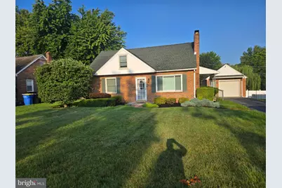 220 Edgewood Road, York, PA 17402 - Photo 1