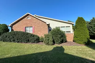 49 Hillside Rd, Hanover, PA 17331 - Photo 3