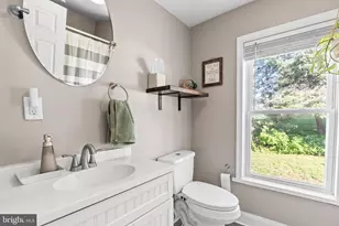 37 N Lee St, Hellam, PA 17406 - Photo 21