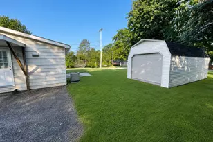 85 Cemetery Ave, Stewartstown, PA 17363 - Photo 21