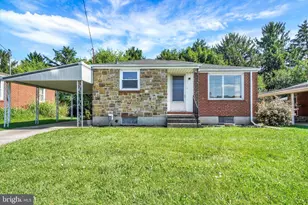 130 Knoll Ln, York, PA 17406 - Photo 1