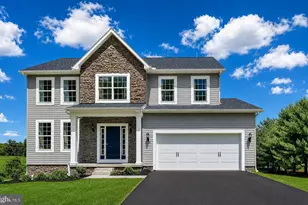 401 Beck Mill Rd, Hanover, PA 17331 - Photo 1