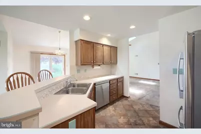 2874 Sparrow Drive, York, PA 17408 - Photo 11