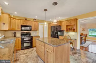 651 Mountain Laurel Ln, York, PA 17402 - Photo 13
