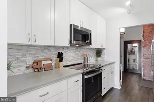 18 S George St, York, PA 17401 - Photo 5