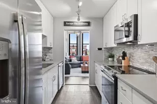 18 S George St, York, PA 17401 - Photo 3
