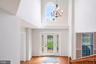 1915 Oak Hills Dr, Hanover, PA 17331 - Photo 3