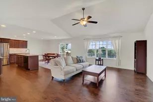 613 Rishel Dr, York, PA 17406 - Photo 5