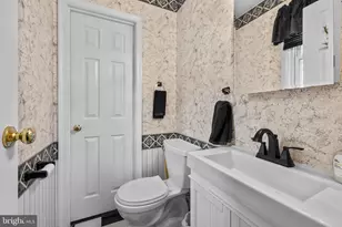 934 Dallas Dr, York, PA 17406 - Photo 13