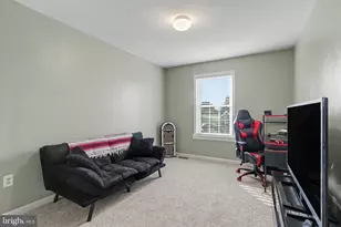 1215 Aylesbury Ln, York, PA 17404 - Photo 23