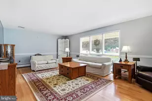 11 Springwood Ave, Stewartstown, PA 17363 - Photo 5